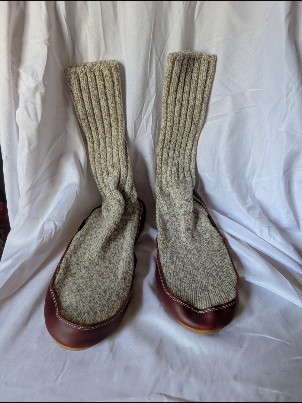 Acorn Men's Marled Gray Knit Sock Slippers with Brown Leather Trim